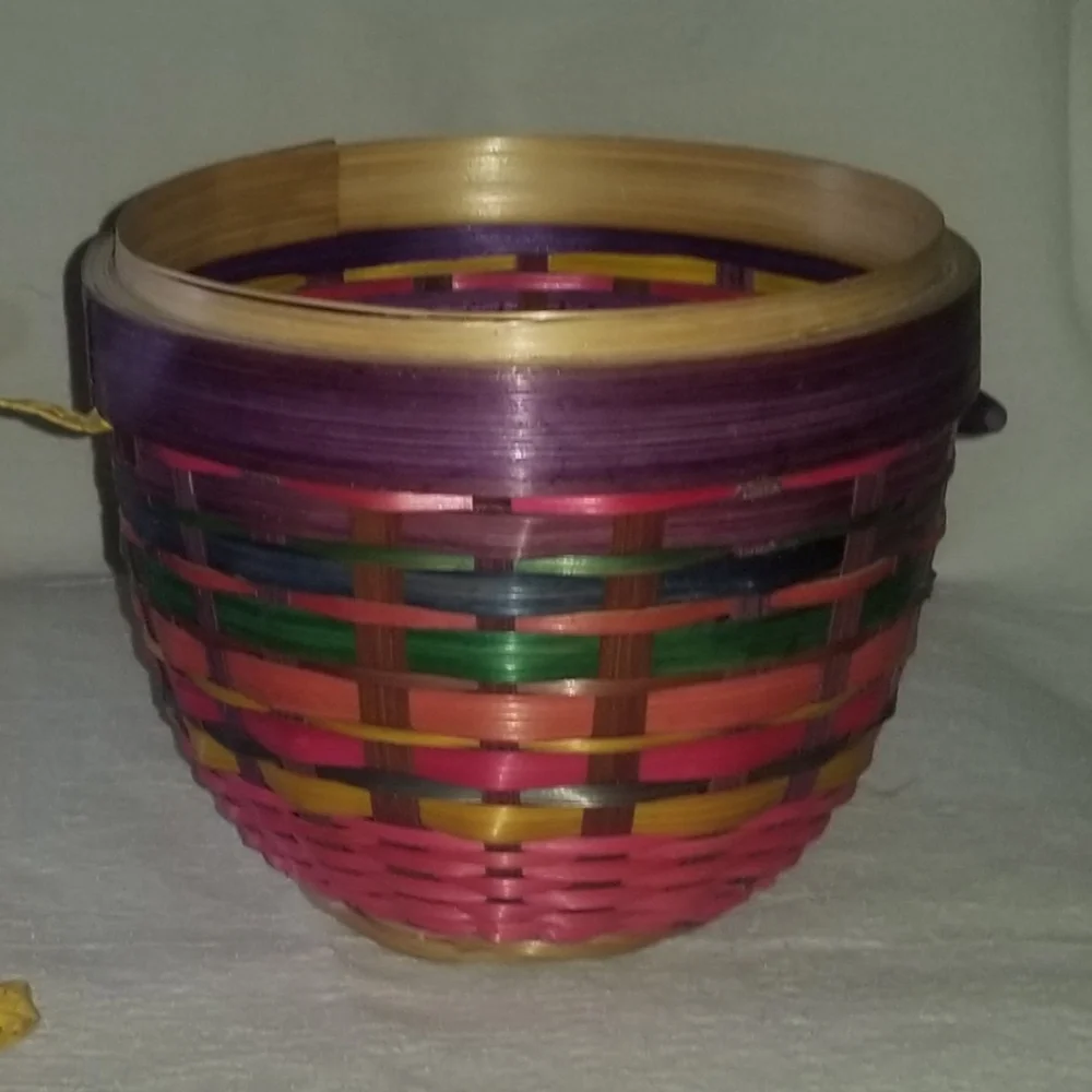 VGUC vtg egg shaped wicker basket - Picture 9 of 15